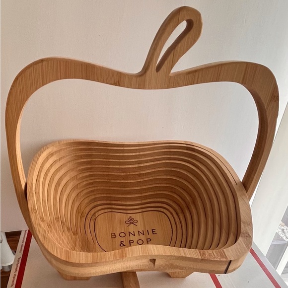 Bonnie and Pop Collapsible Fruit Basket - Picture 3 of 10